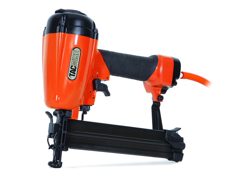Pneumatická sponkovačka TACWISE - spony typu 364 délky 15 - 40 mm